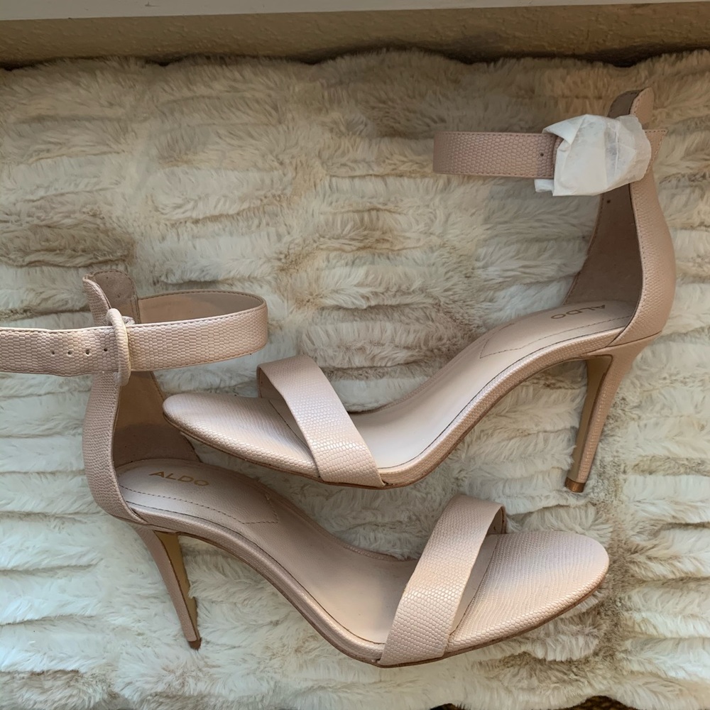 Brand new strapped Aldo heels